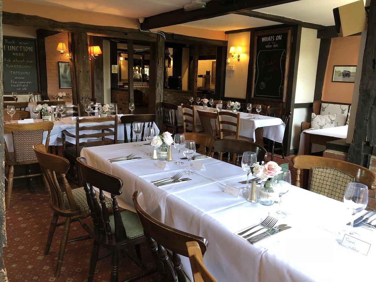 The New Inn Heckfield Екстериор снимка